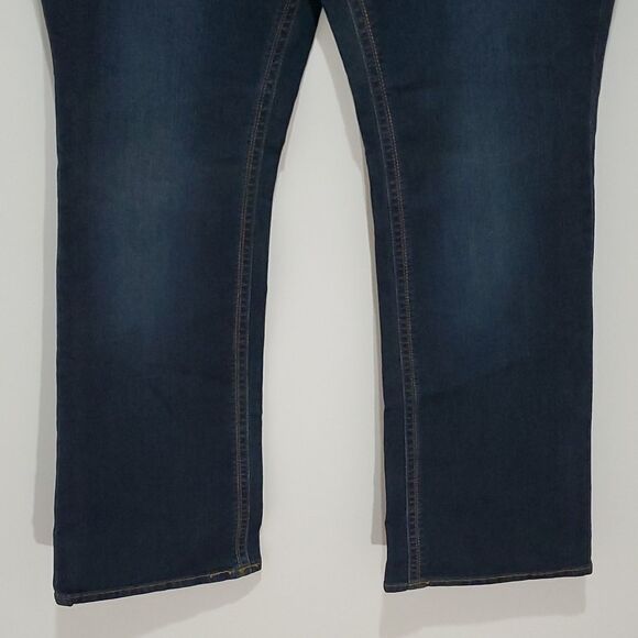 Revolution Claire 34" dark wash classic rise size 18 relaxed boot cut jeans - Picture 3 of 8